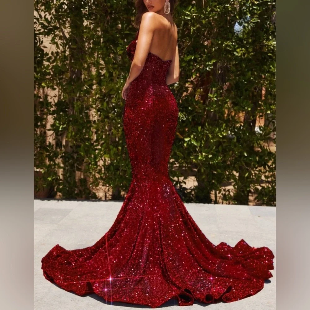 Portia And Scarlett Red Mermaid Sequin Gown. Size 0 - Picture 5 of 12